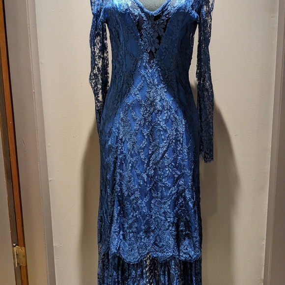 Designer dress - Picture 1 of 6